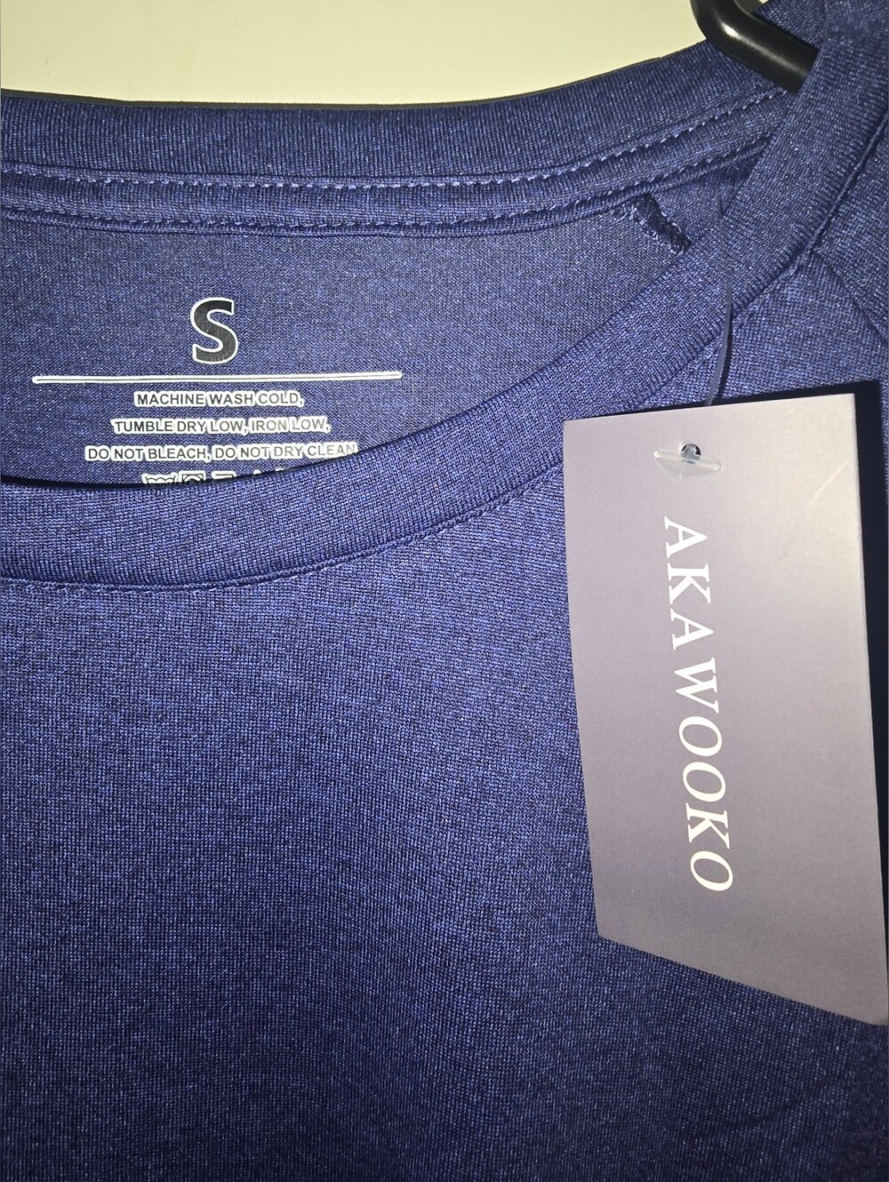 Anawooka Dry Fit Long Sleeve Tee Shirt NWT SMALL - Picture 4 of 4
